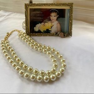 Fake double strand pearl necklace 🤍